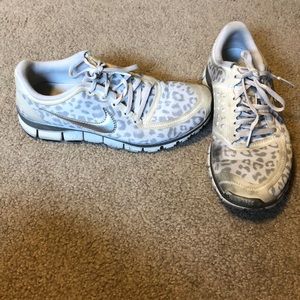 Leopard print Nike free 5.0
